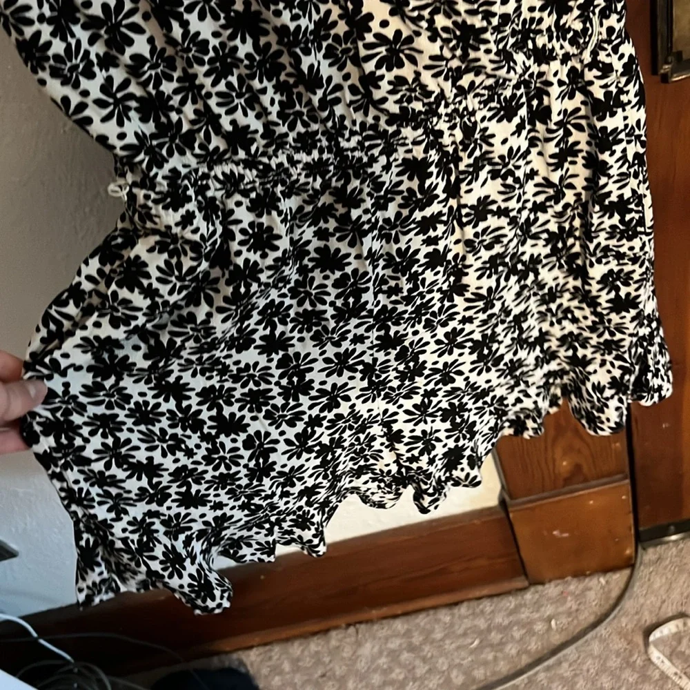 Loft floral romper 0 - Picture 5 of 6